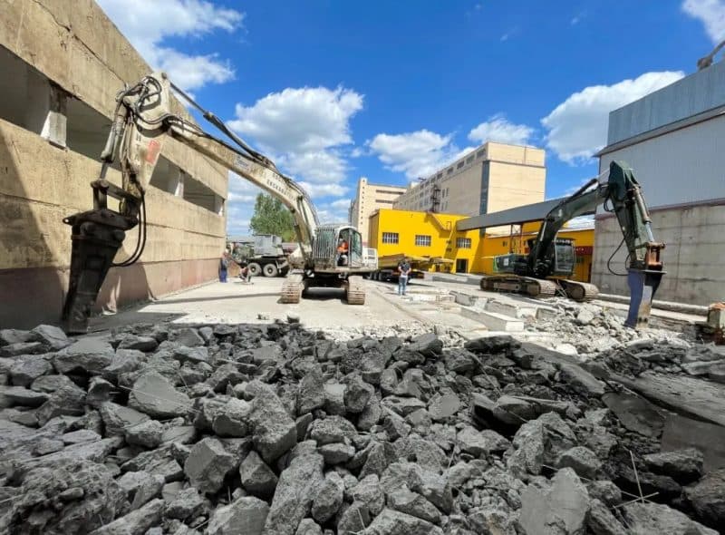 Демонтаж будівлі